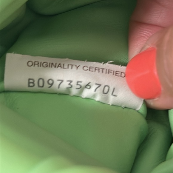 Bottega Veneta Mint Green Chain Pouch Leather Bag NEW - Picture 14 of 14